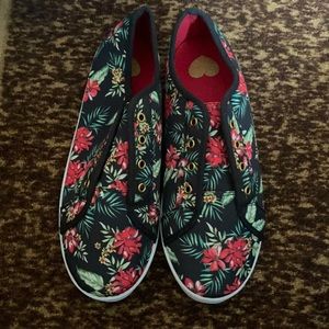 New floral shoes